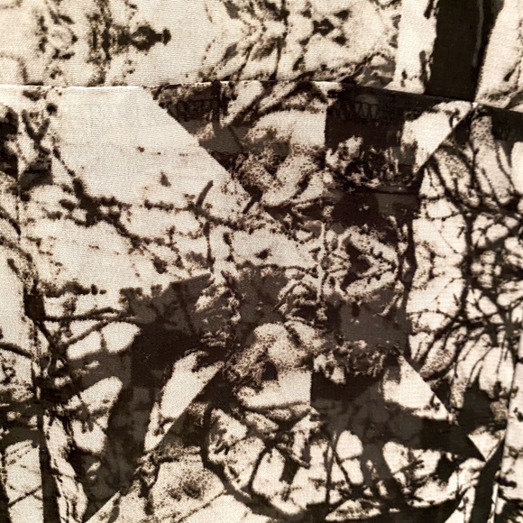 Topshop Open-Back Short Sleeved Blouse - Picture 3 of 3